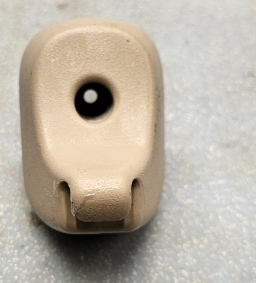 🔥09-10 Hummer H3T Interior Sun Visor Support Clip TAN