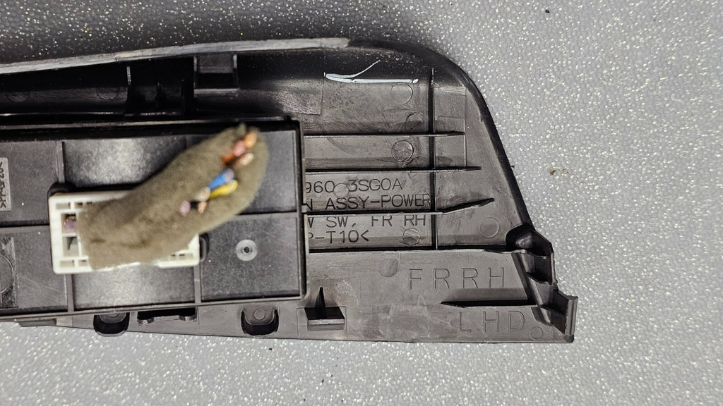 2013-2017 Nissan Sentra Passenger Right Side Window Switch