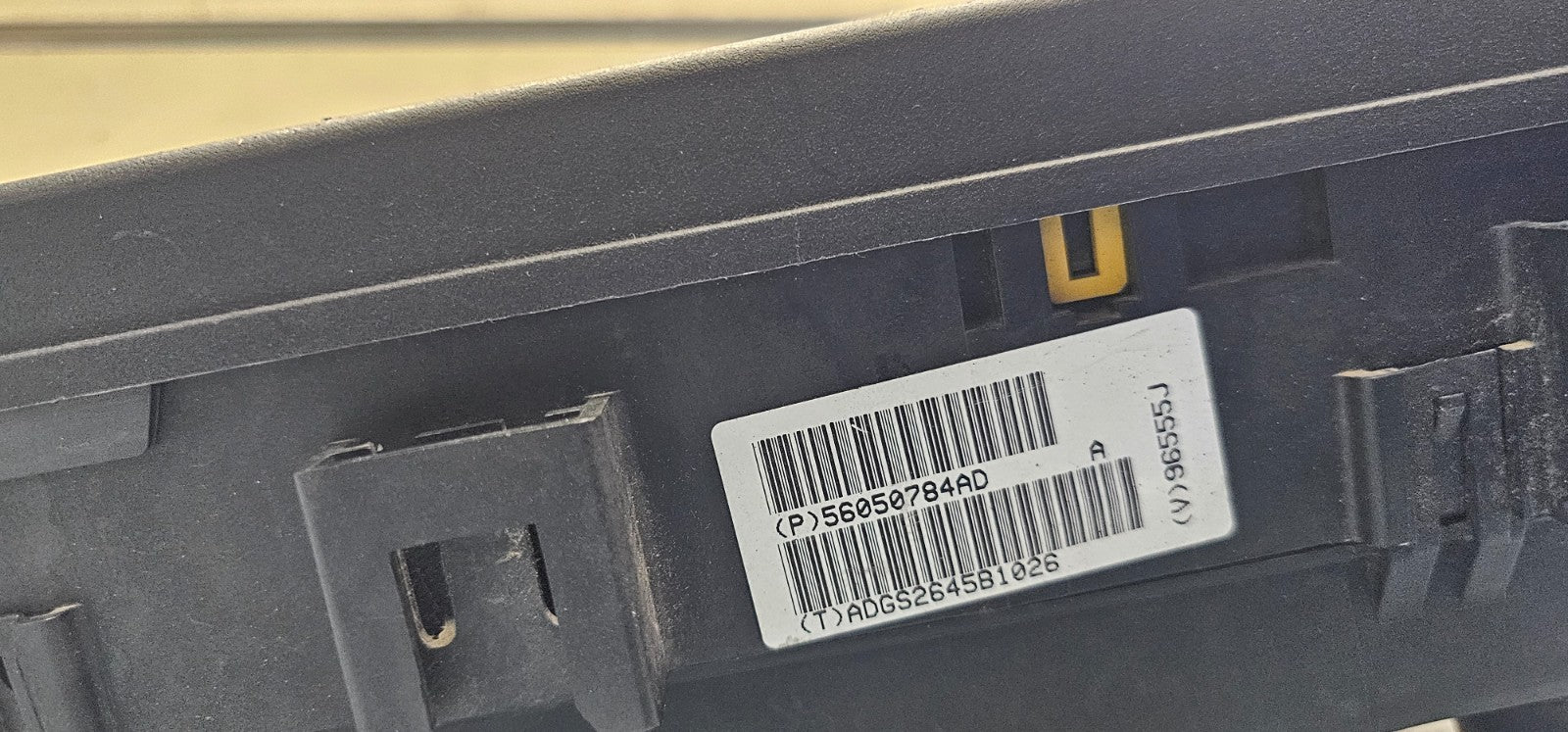 🔥2006 Commander Grand Cherokee 3.7L Engine HOOD FUSE Relay BOX Release Cover