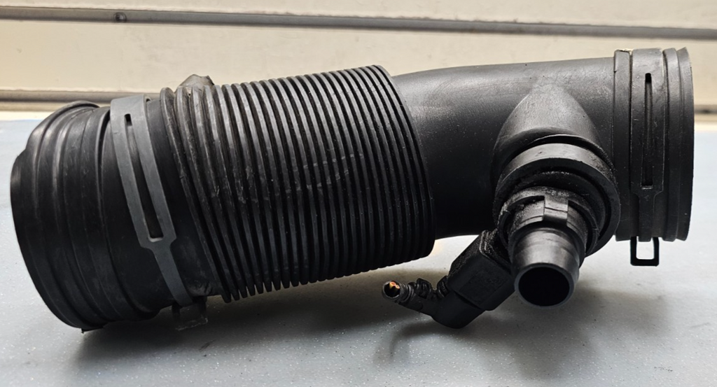🔥98-01 Volkswagen VW Golf  Jetta Air Intake Tube Hose Connector Pipe Assembly
