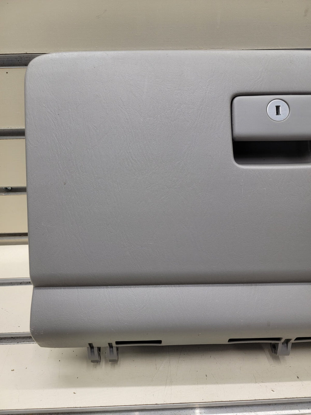 🔥 2002-2006 TOYOTA CAMRY GLOVE BOX DASH COMPARTMENT- TAN
