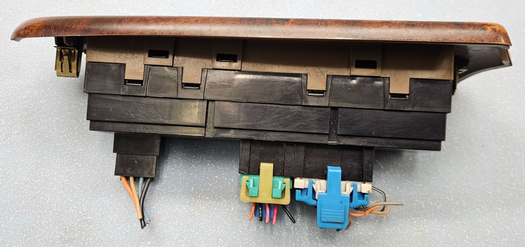 🔥02-09 CHEVY Trailblazer Front Passenger Right Window Door Switch Assembly WOOD