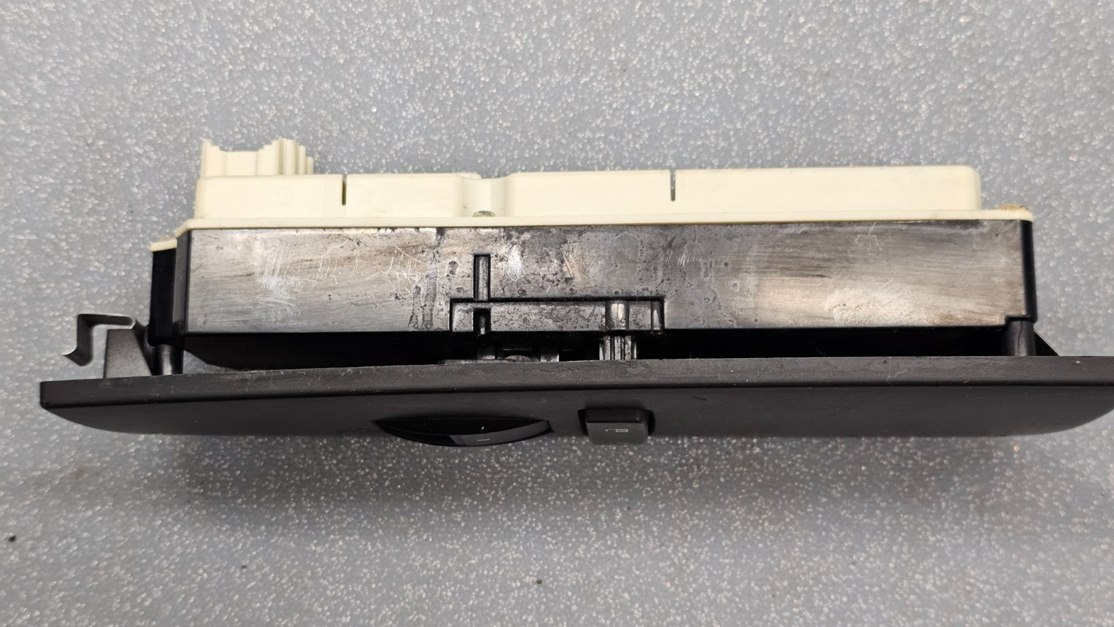 🔥06-11 CADILLAC DTS FRONT RIGHT PASSENGER WINDOW POWER SWITCH ASSEMBLY BLACK