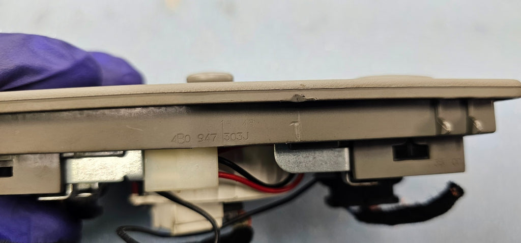 🔥1997-2004 AUDI A6 OVERHEAD DOME LIGHT SWITCH TAN OEM