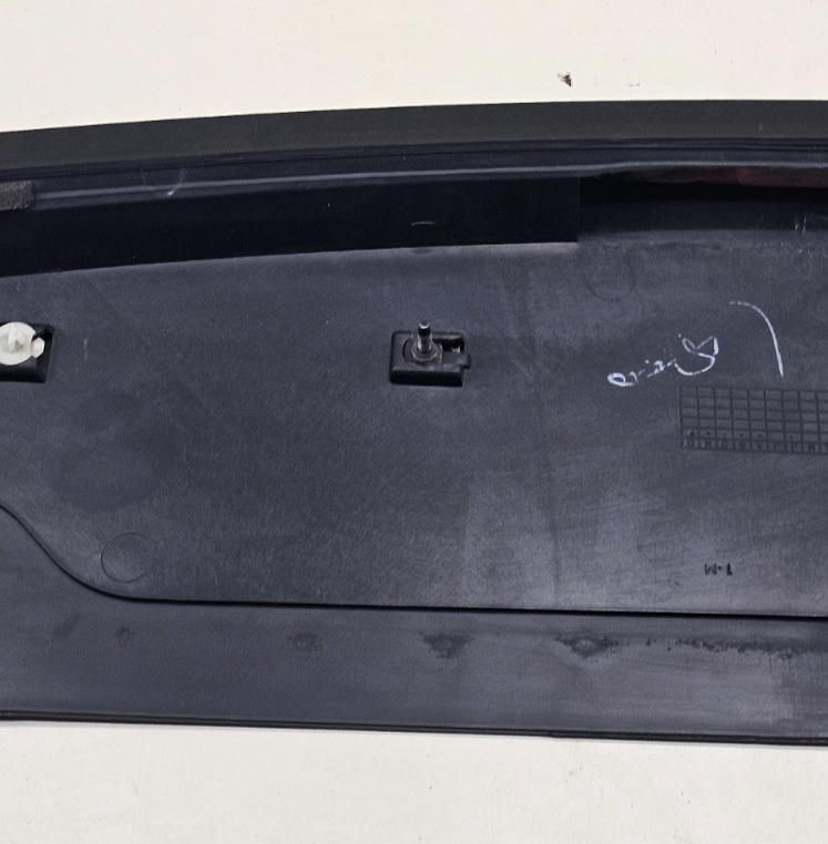 11-20 Dodge Grand Caravan Rear Upper Hatch Spoiler Wing Mount Break Light Black