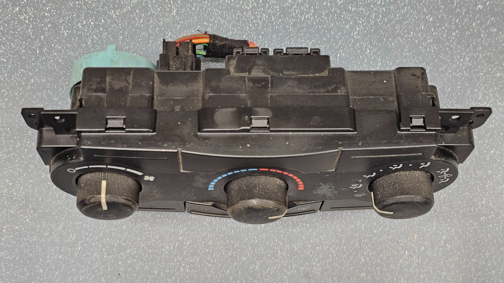 🔥05-07 Grand Cherokee Commander Dash AC Heater Temperature Climate Control Unit