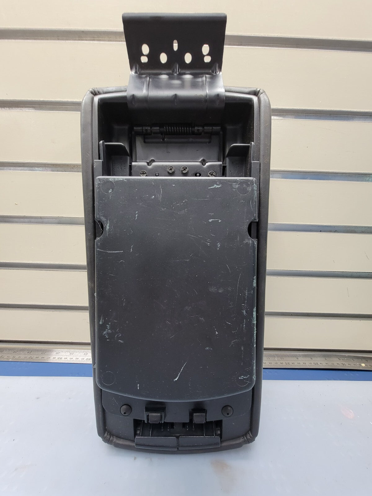🔥08-10 Chrysler 300 Dodge Charger Center Console Lid Armrest Storage BLACK