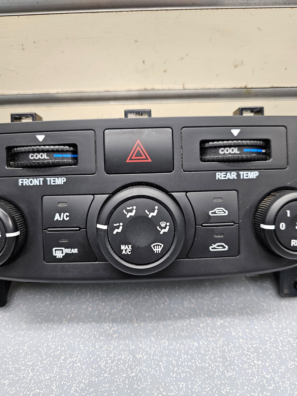 🔥06-14 Kia Sedona Dash A/C Heater Temperature Climate Control Conditioner OEM