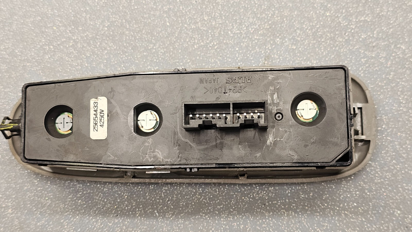 🔥00-05 Lesabre Left Driver Master Power Door Window Switch Lock Assembly Tan