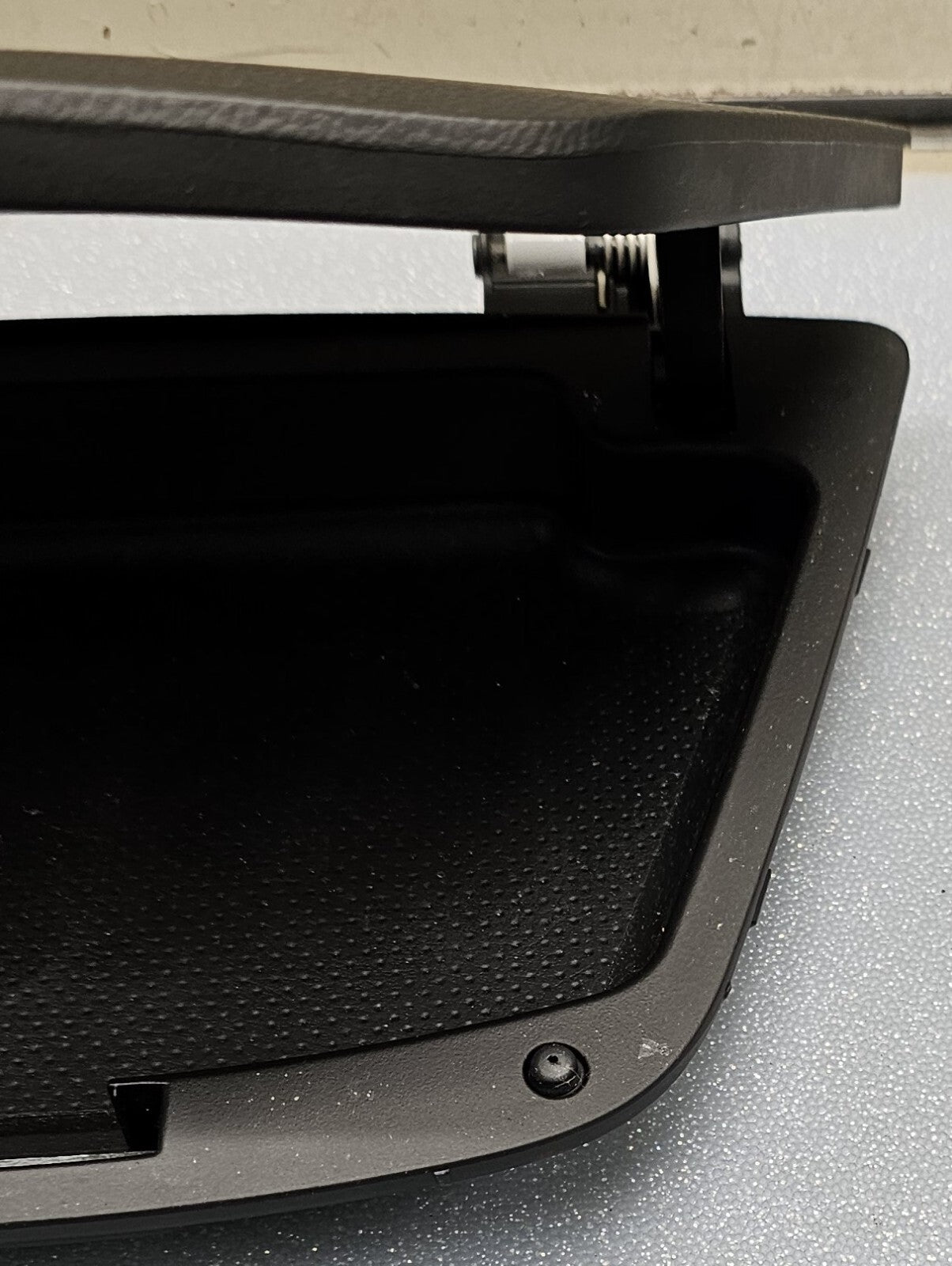 🔥11-16 CHEVY CRUZE FRONT CENTER UPPER DASH STORAGE BIN COMPARTMENT CUBBY BLACK