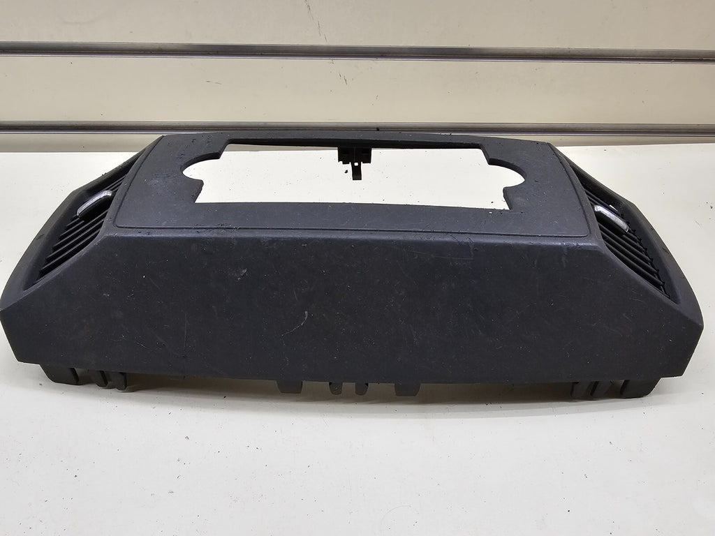 05-07 Jeep Grand Cherokee Center Radio Dash Bezel Trim Panel Surround Balck B30