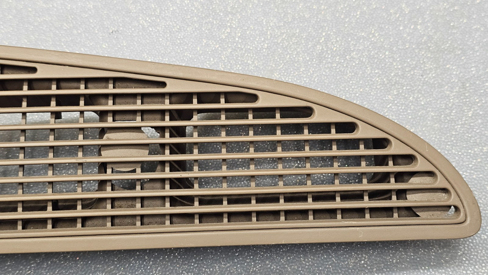 🔥95-01 BMW 740i 740iL DASH CENTER UPPER A/C AC AIR VENT HEATER VENTILATION TAN