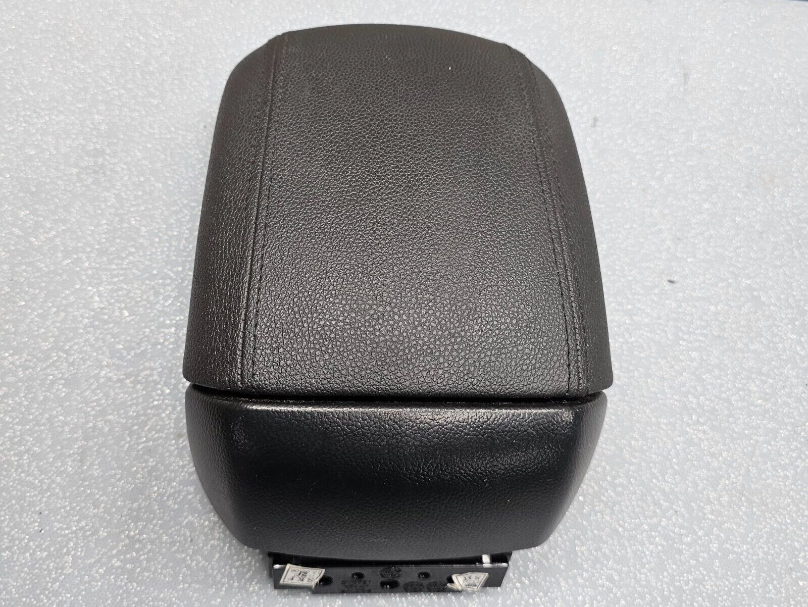 🔥13-16 Cruze Front Center Console Arm Rest Lid Cover Top Pad Assembly Black OEM