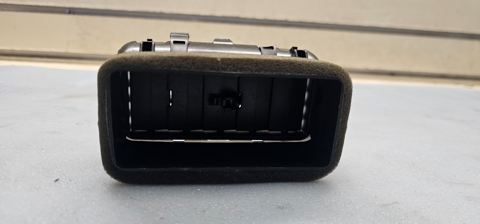🔥05-07 FORD FOCUS DASH Left Driver Air Vent AC A/C Vent Heater Panel Black