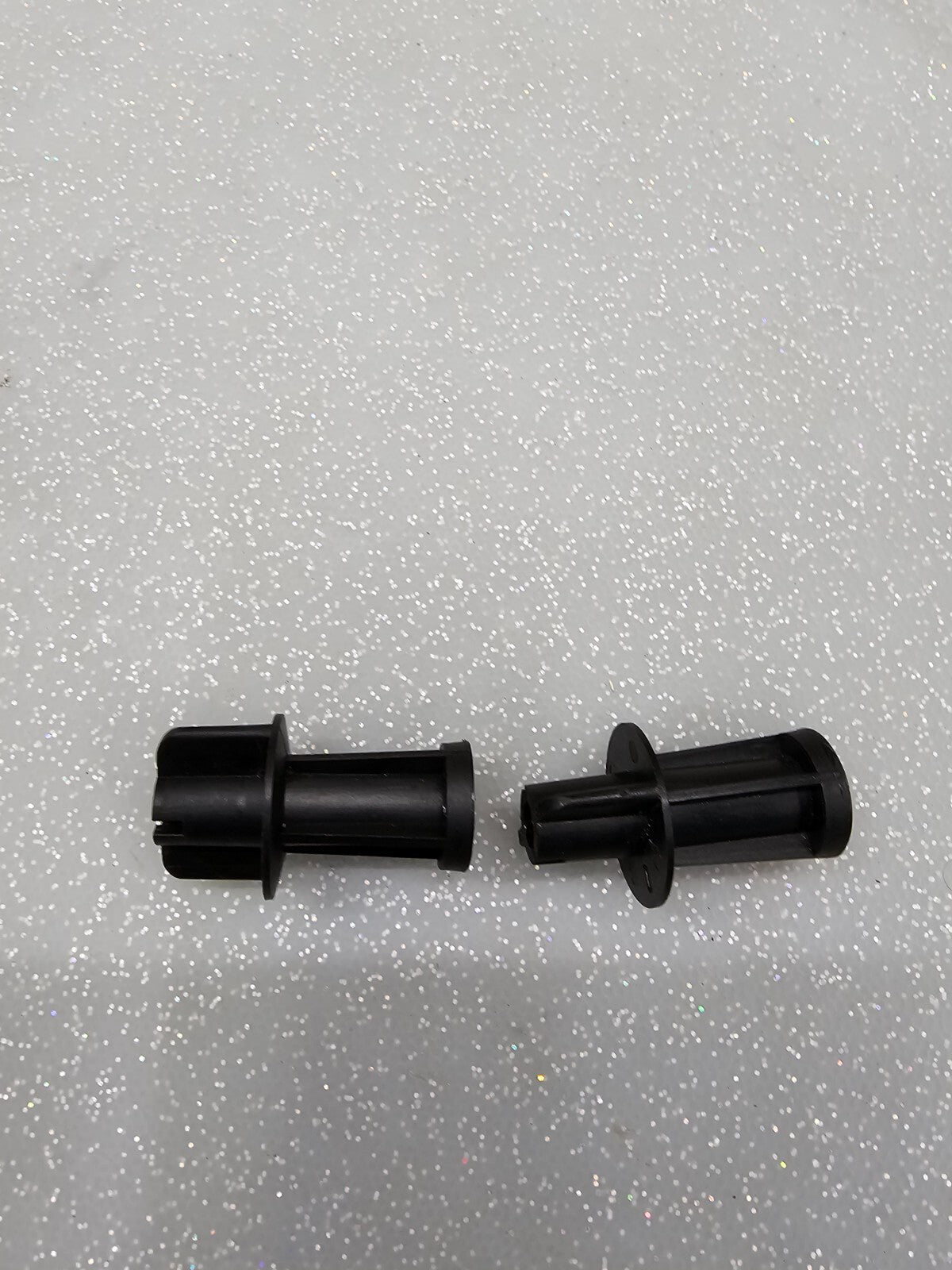 🔥2000-2014 Ford Focus Tail Light Mounting Mount Wing Nuts TWO (2)  OEM