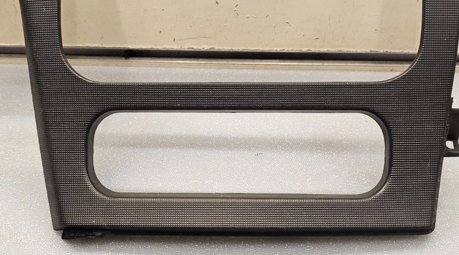 🔥98-04 Dodge Intrepid Dash AM FM Radio Display Bezel Trim Stereo Carbon Black