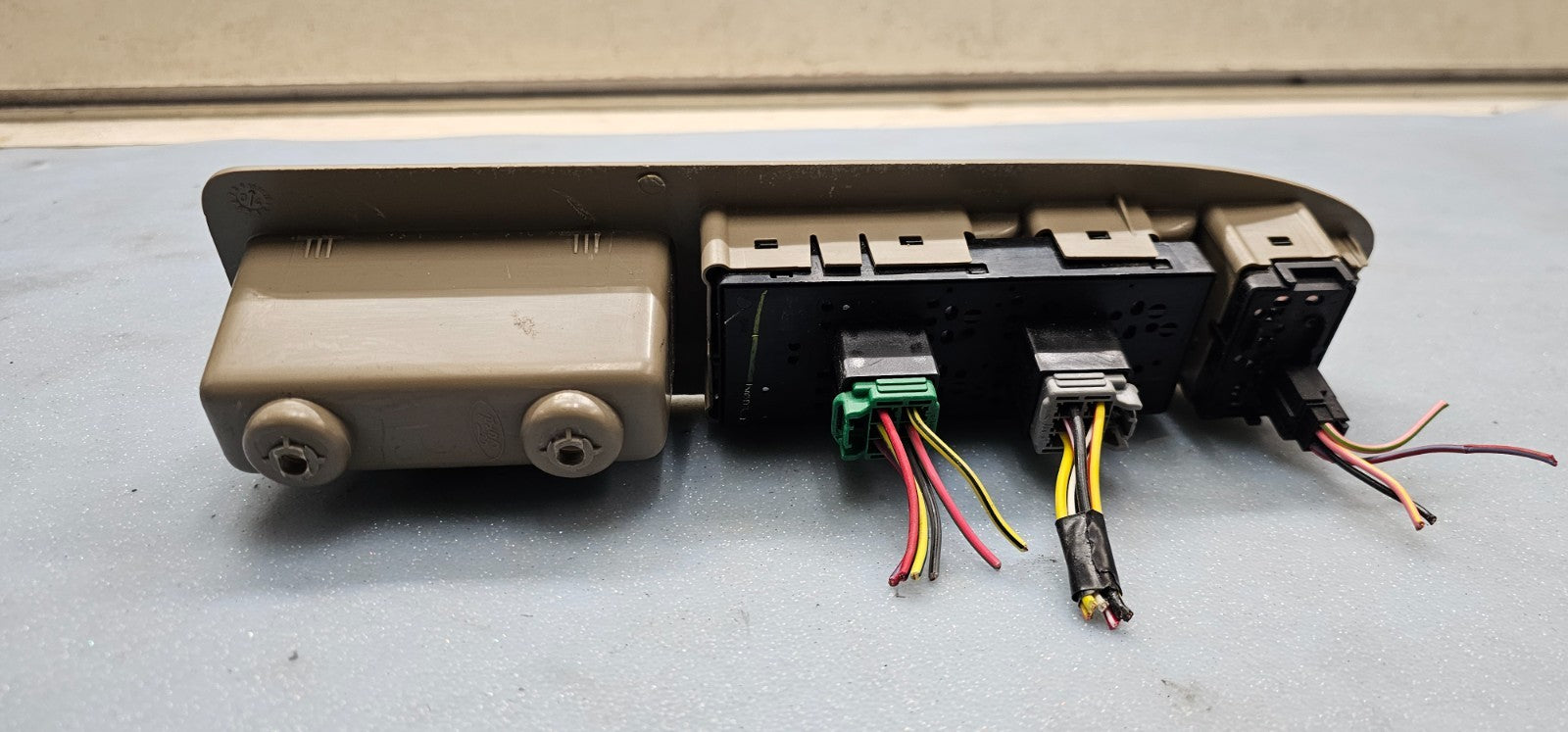🔥05-07 Ford Five Hundred Left Driver Master Power Door Window Switch TAN OEM