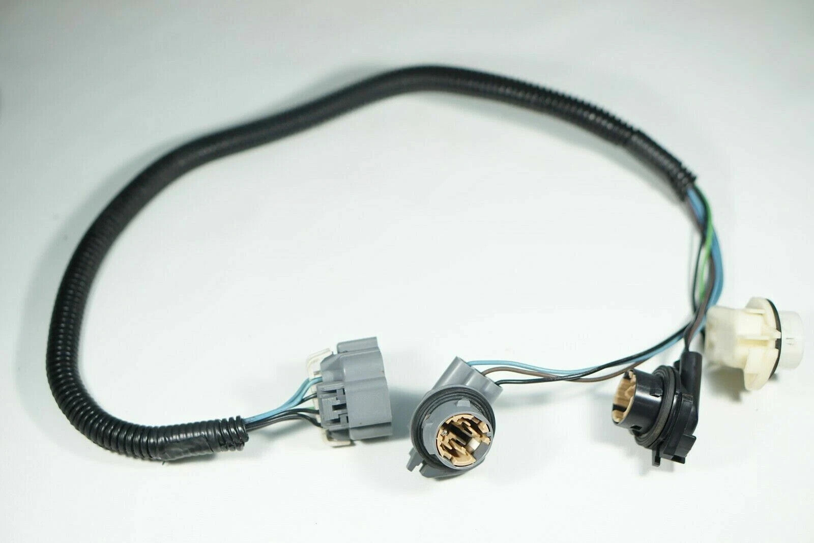 🔥00-06 Tahoe Yukon Suburban Tail Light Wiring Harness Rear Left LH OEM