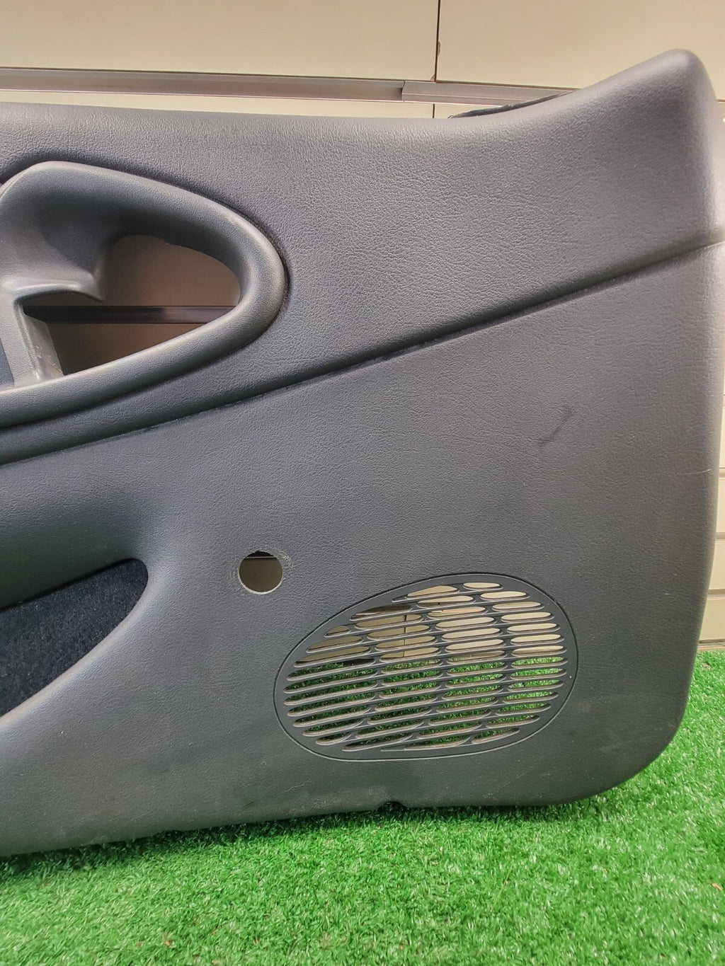 🔥2001-2005 Chevrolet Cavalier 4dr Sedan LH Front Power Door Panel Dark Gray
