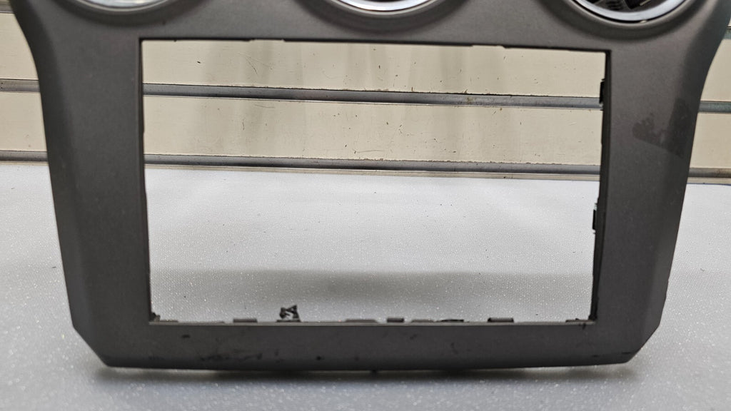 🔥08-10 Saturn Vue Center Dash Radio Stereo Display Bezel Trim Panel DK Gray B31