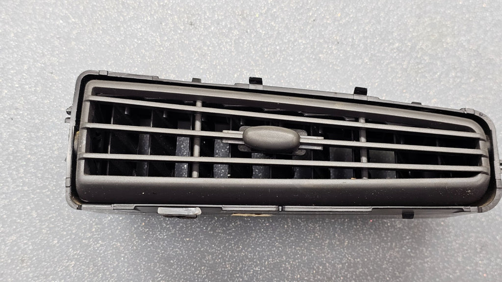 🔥02-05 BUICK RENDEZVOUS DASH CENTER AIR VENT A/C AC HEATER  PANEL BLACK OEM
