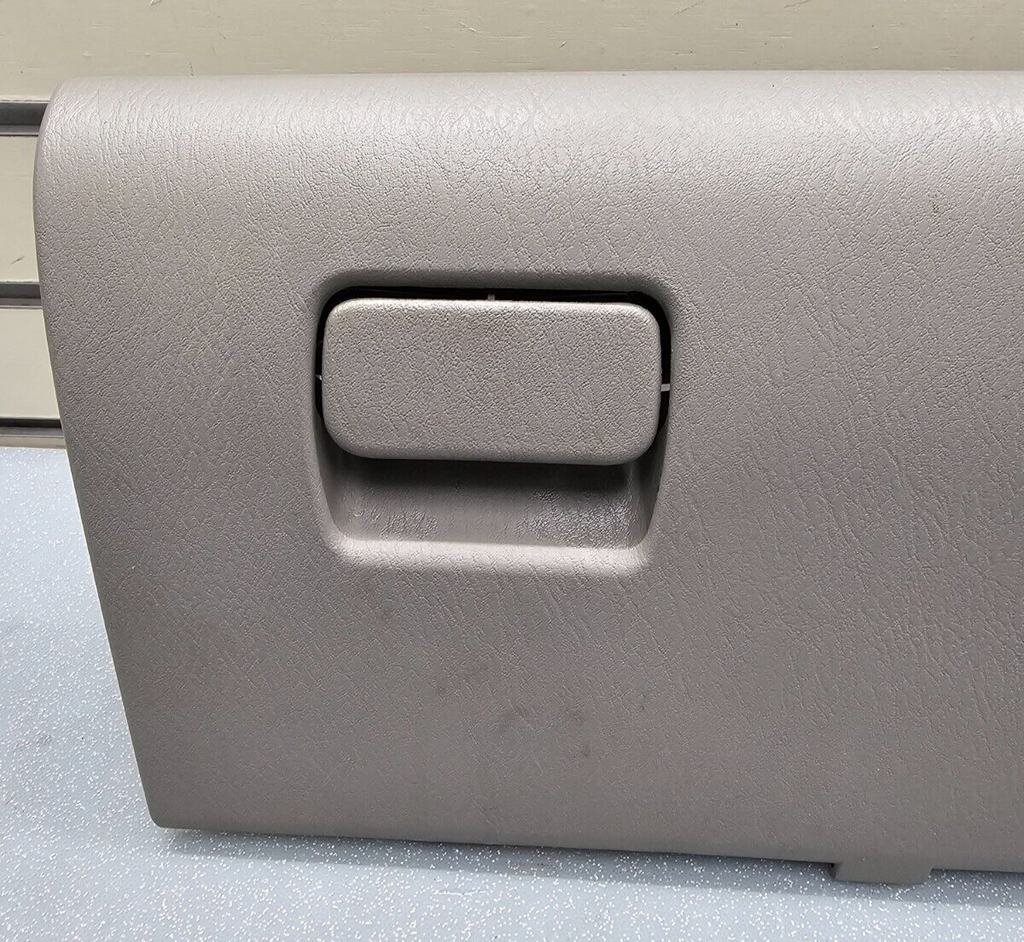 99-04 Grand Cherokee WJ Dash Glove Box Assembly storage Compartment Assembly Tan