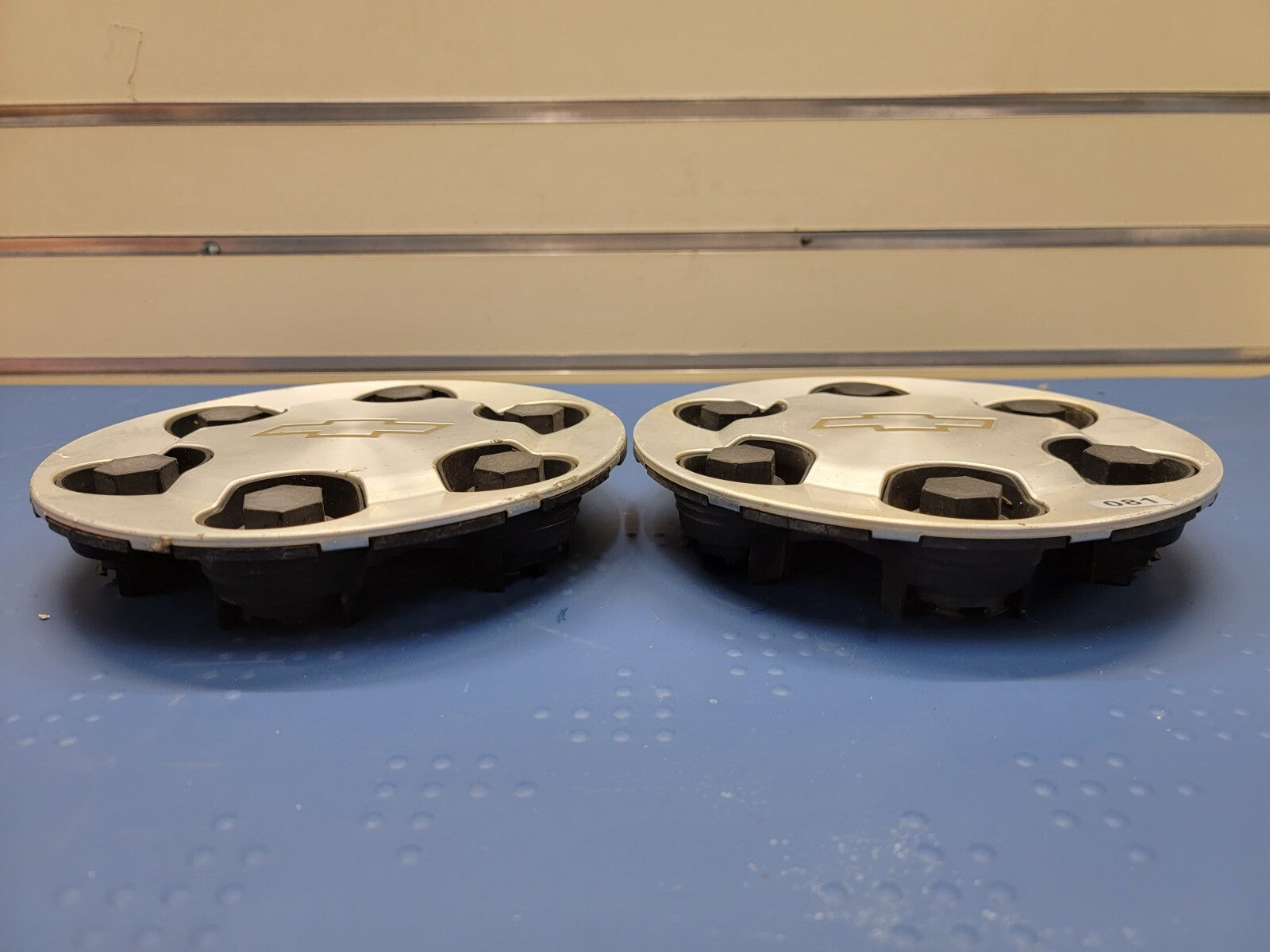 2004 - 2006 Chevrolet Silverado Tahoe Suburban Wheel Center Caps set