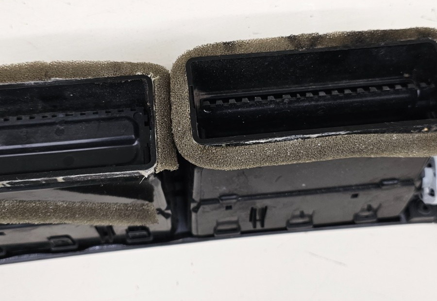 🔥07-13 Suburban TAHOE YUKON Dash Radio Bezel Trim RIGHT Panel w/ Vent WOOD B36