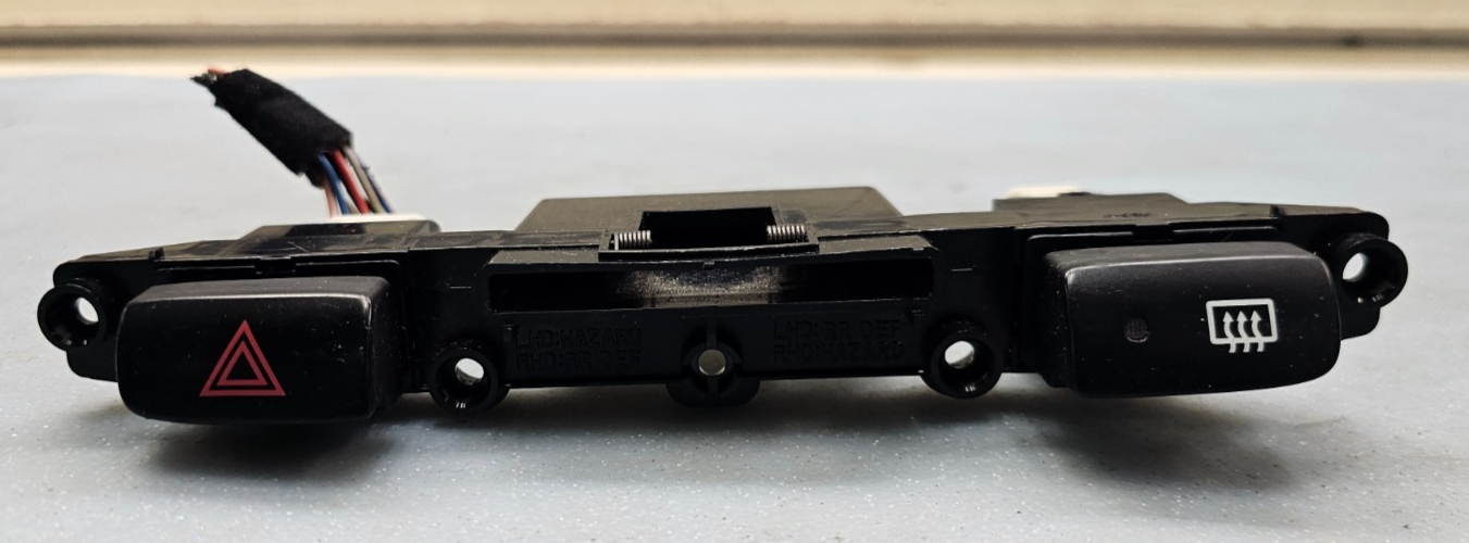 🔥05-10 Kia Sportage Hazard Switch Control Dash Clock Display Time Black OEM