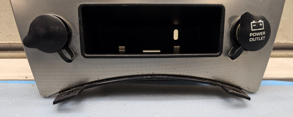 🔥05-06 JEEP GRAND CHEROKEE DASH PANEL RADIO SURROUND TRIM BEZEL SILVER B70