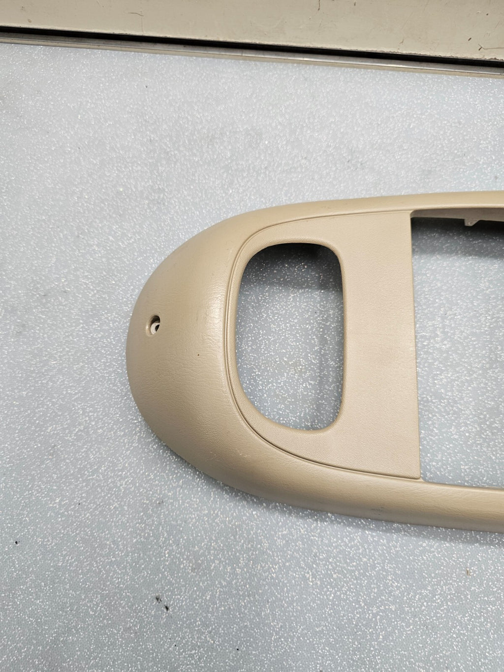 🔥97-03 Ford F150 EXPEDITION Overhead CONSOLE Display Comp STORAGE Frame TAN 08