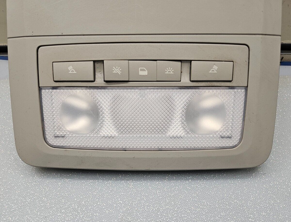 13-16 CHEVY CRUZE FRONT OVERHEAD CONSOLE DOME MAP LIGHT LAMP STORAGE LIGHT GRAY