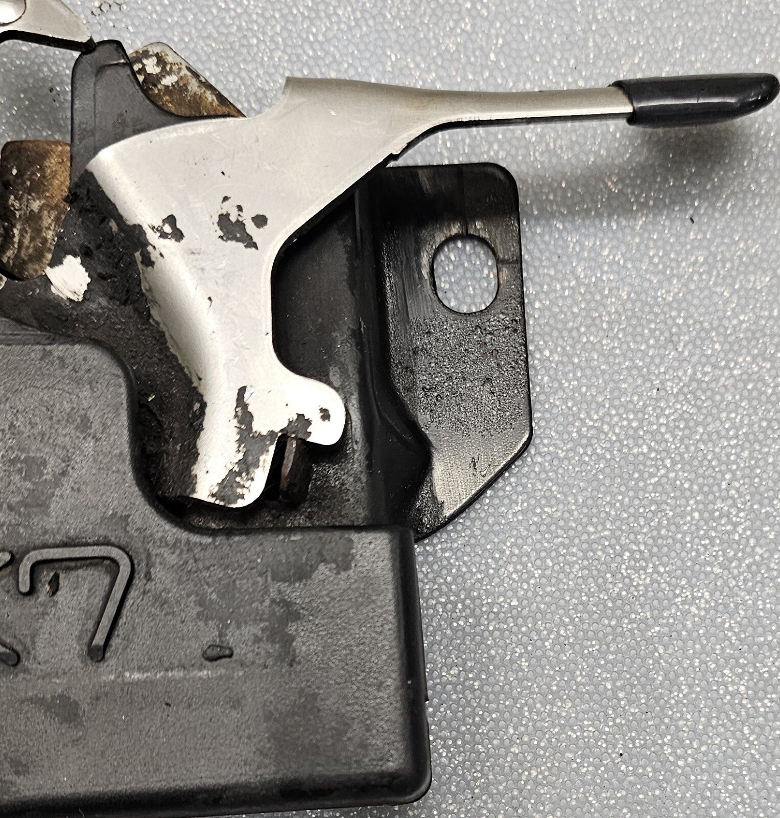 97-01 Honda CRV Front Engine Hood Release Bonet Lever Locking Latch Actuator OEM