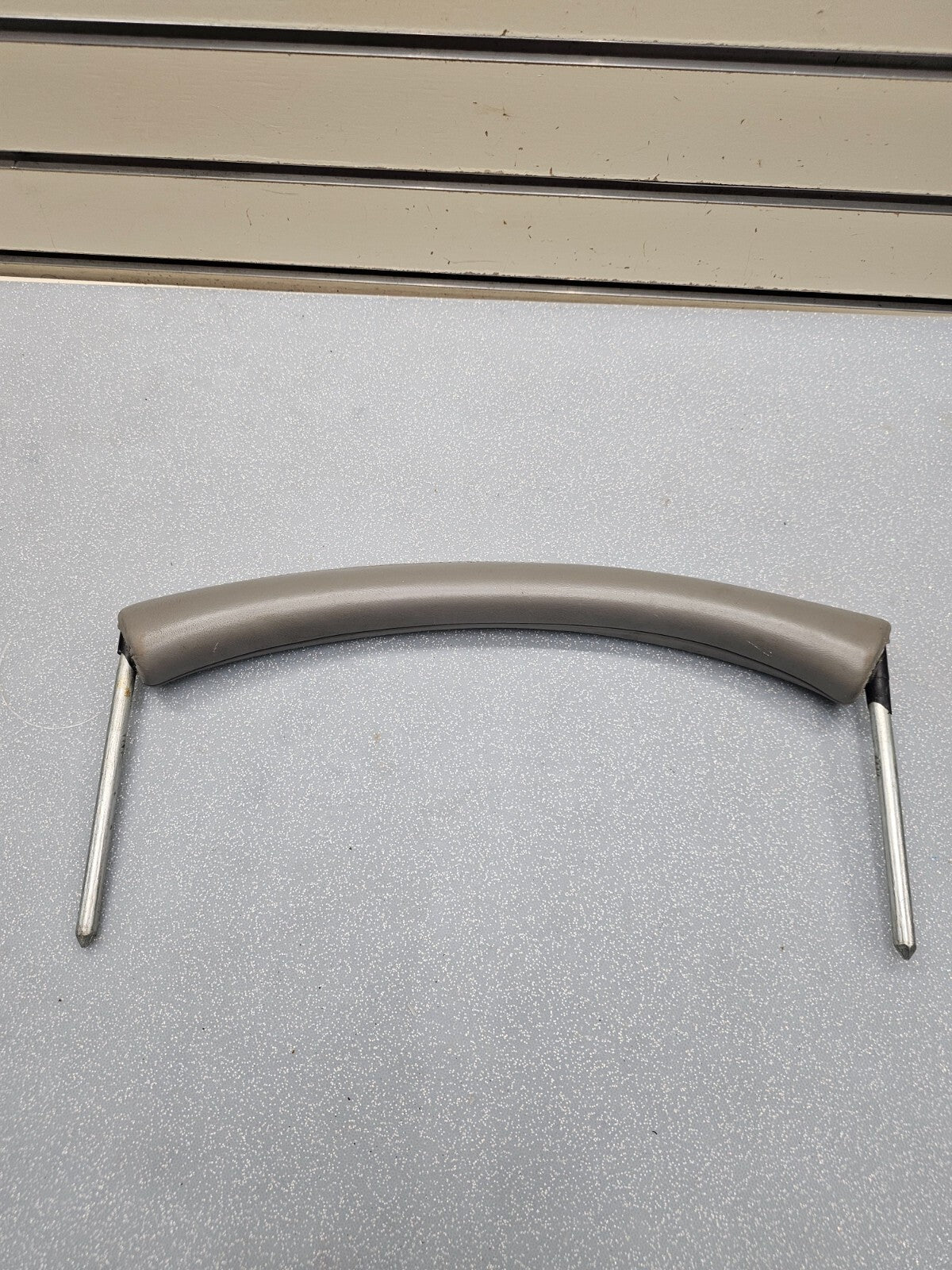 🔥99-06 SILVERADO SIERRA Dash Pad Dashboard GRAB Bar ASSIST Handle LIGHT GRAY