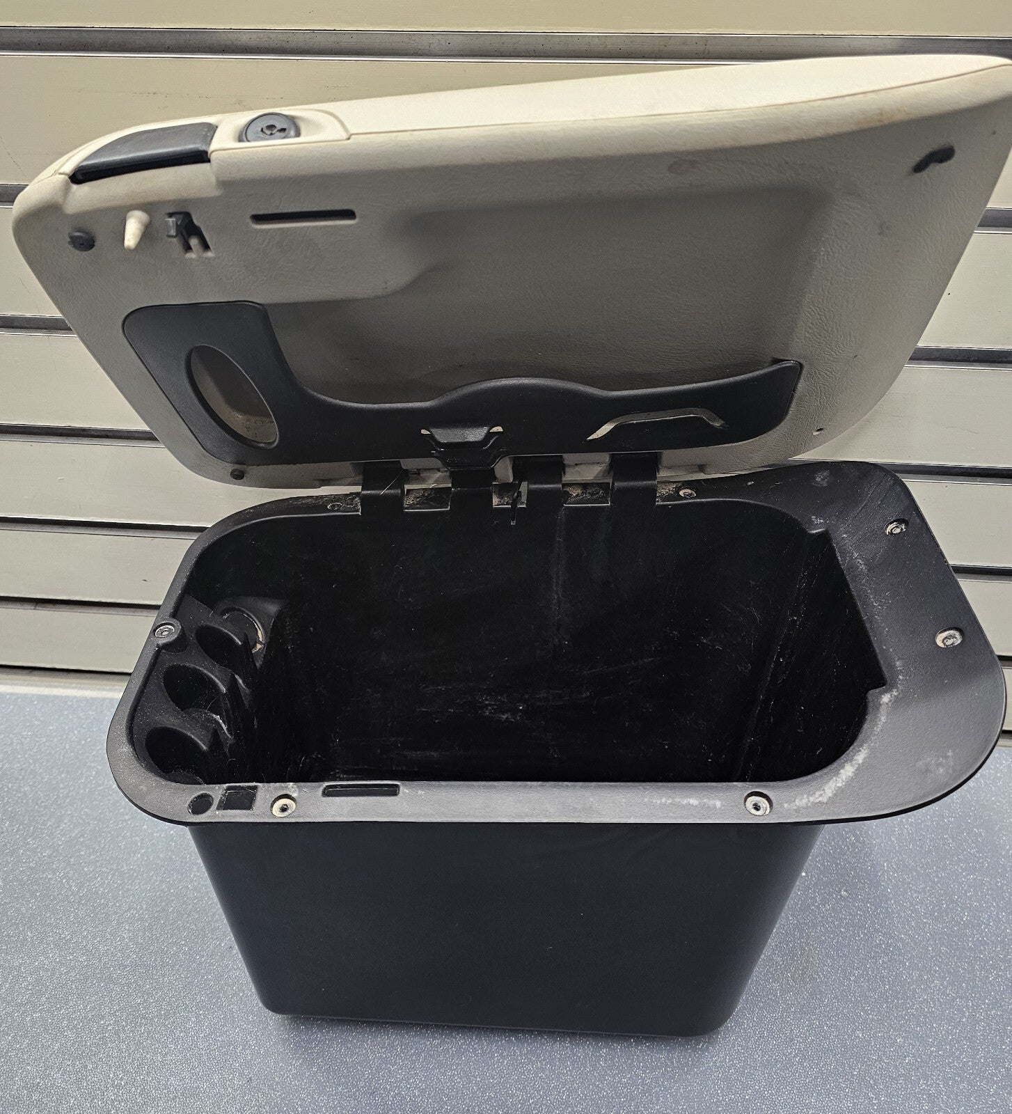 🔥99-02 Chevy Silverado Sierra Center Console Armrest Lid Storage Cover TAN