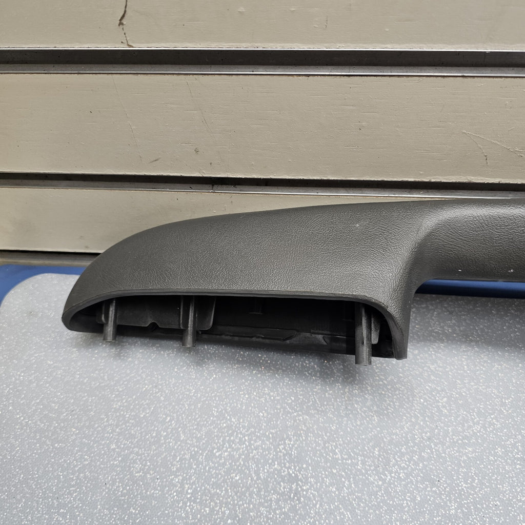 99-06 Chevy GMC Silverado TAHOE Door Panel ARMREST Front RIGHT Handle DK GREY H3