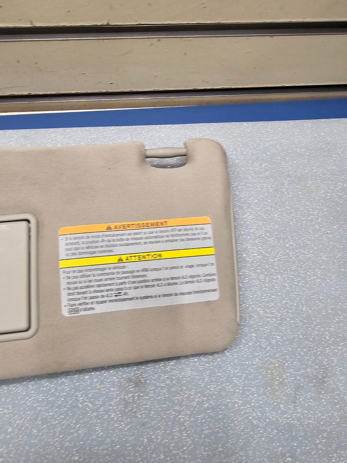 🔥05-12 Nissan Xterra Frontier Pathfinder Sun Visor driver side (gray-lighted)