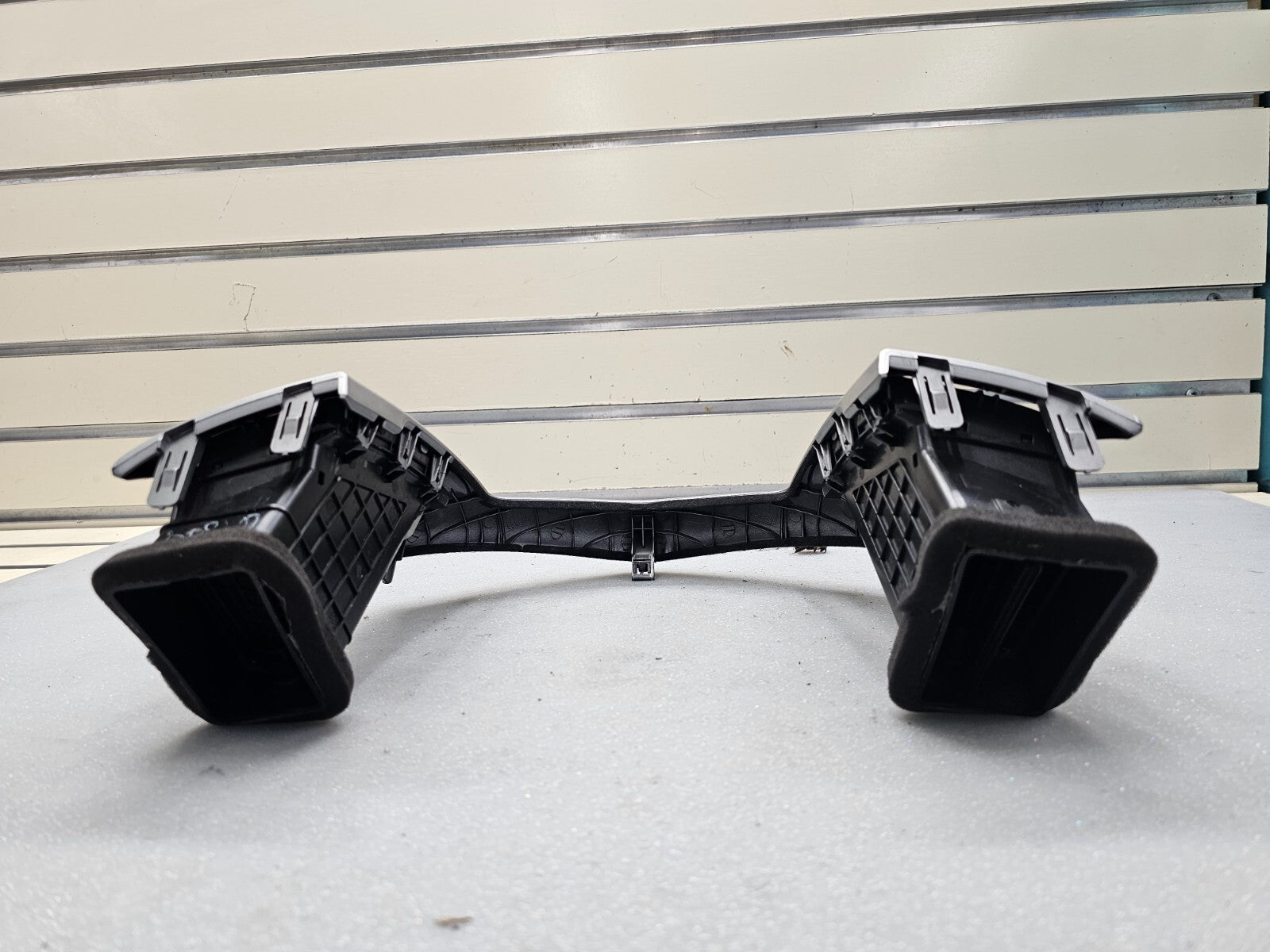 🔥11-15 Chevy Cruze Center Dash Center Radio Surround Bezel Trim Panel Silver