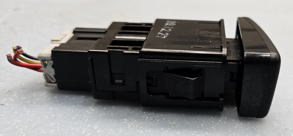 🔥94-03 Saab 900 9-3 TCS Traction Control Switch Button 4411864 OEM