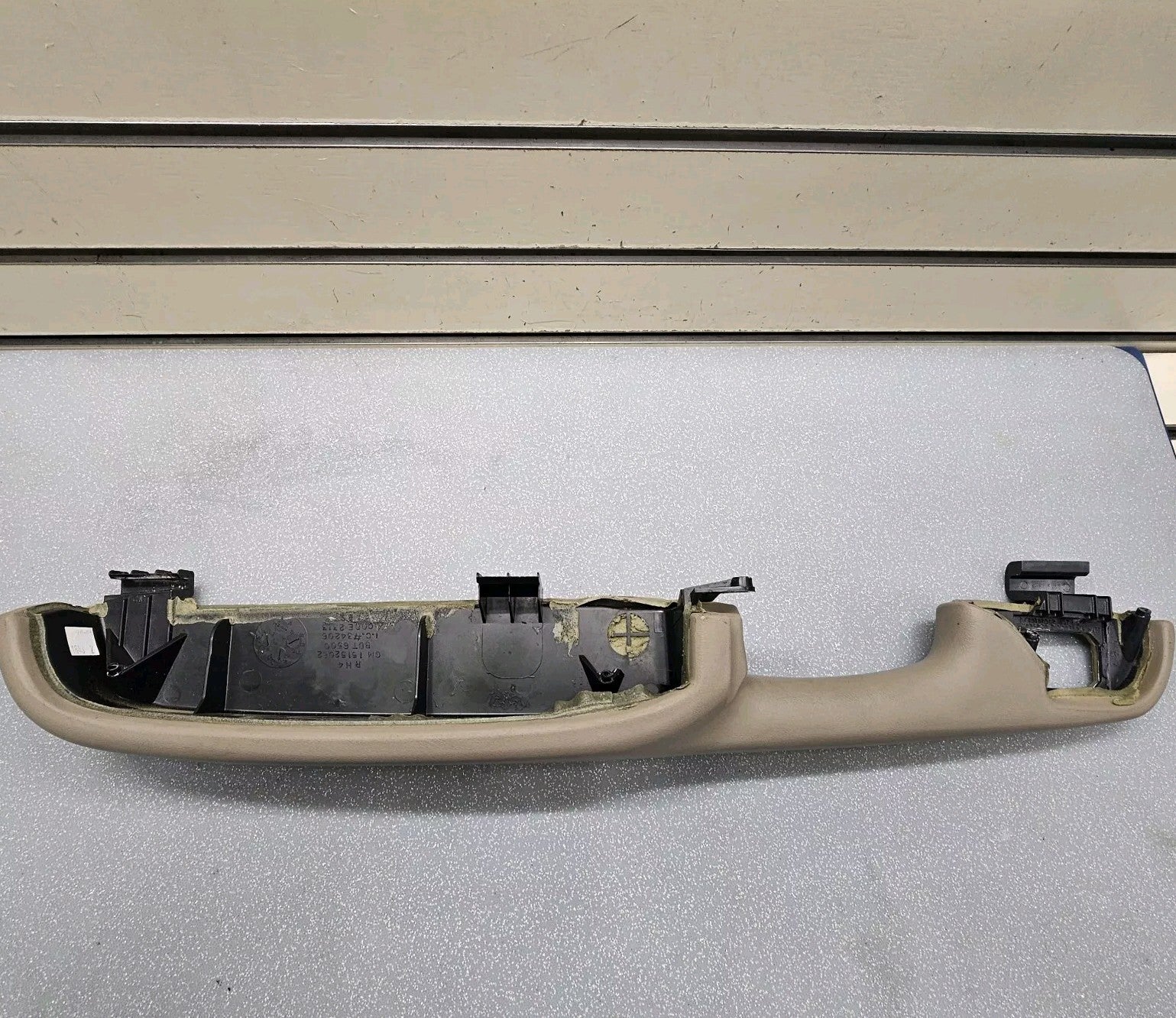 🔥99-06 Chevrolet GMC Silverado Tahoe Rear Right Door Armrest Handle Tan H3