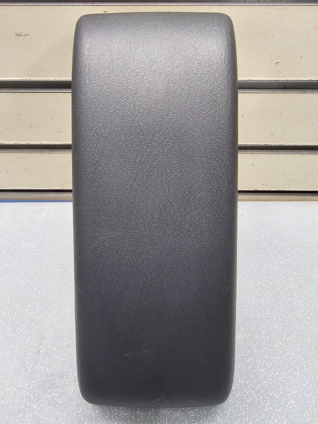 🔥01-06 CHRYSLER SEBRING Center Console Lid Armrest Storage Top Assembly Black