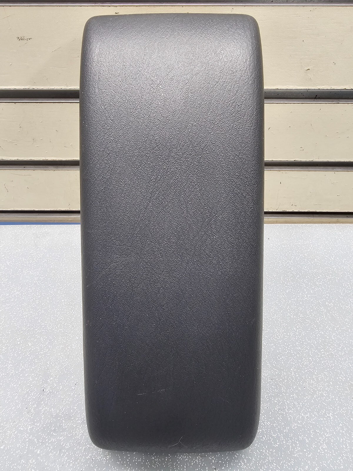 🔥01-06 CHRYSLER SEBRING Center Console Lid Armrest Storage Top Assembly Black