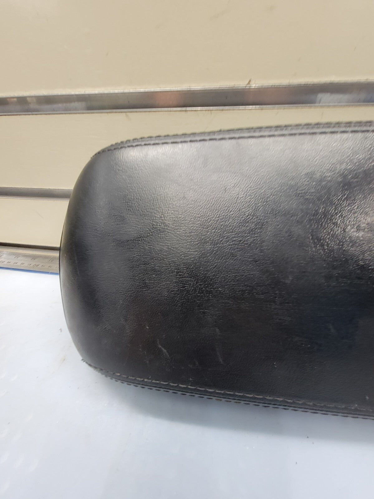 🔥2011-2014 CHRYSLER 200 DODGE AVENGER CENTER CONSOLE LID ARM REST BLACK