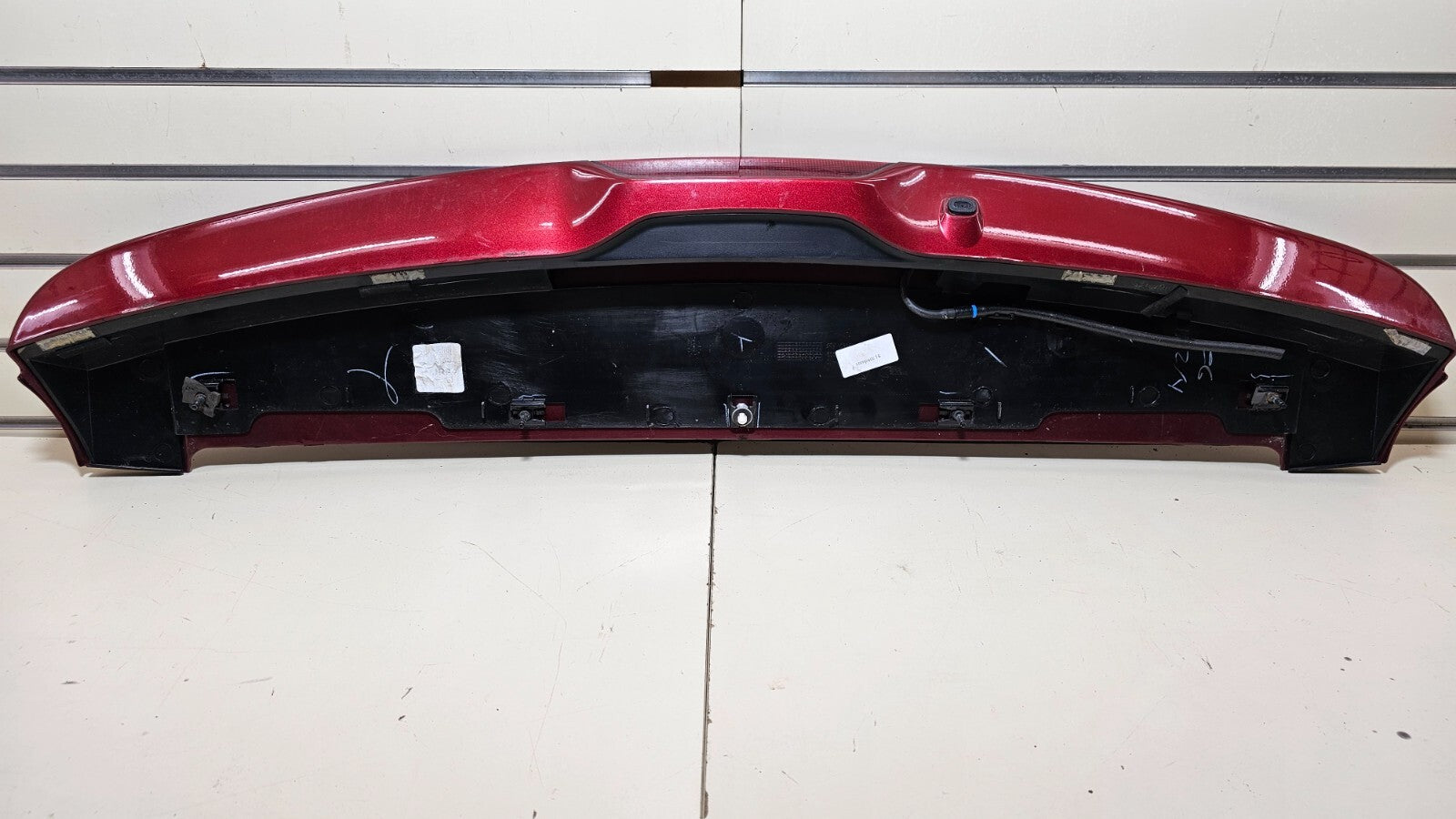 🔥11-17 Compass Upper Lift Tail Gate Hatch Spoiler Third Brake Light Wing Red