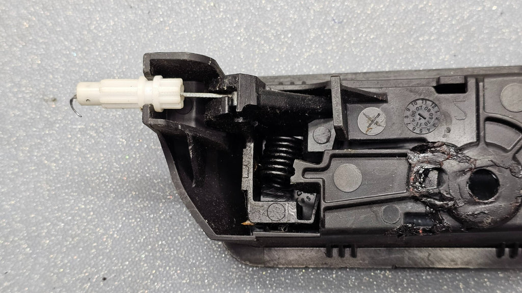 2008-2012 Ford Escape Front Left Side Interior Door Handle