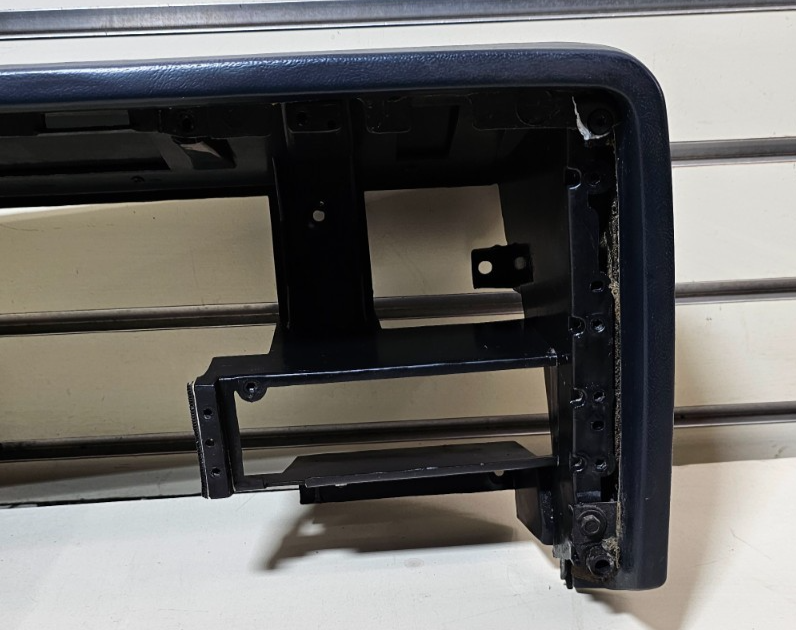 88-94 CHEVY GMC CK SUBURBAN BLAZER Instrument Cluster Gauge Dash Bezel Black C2