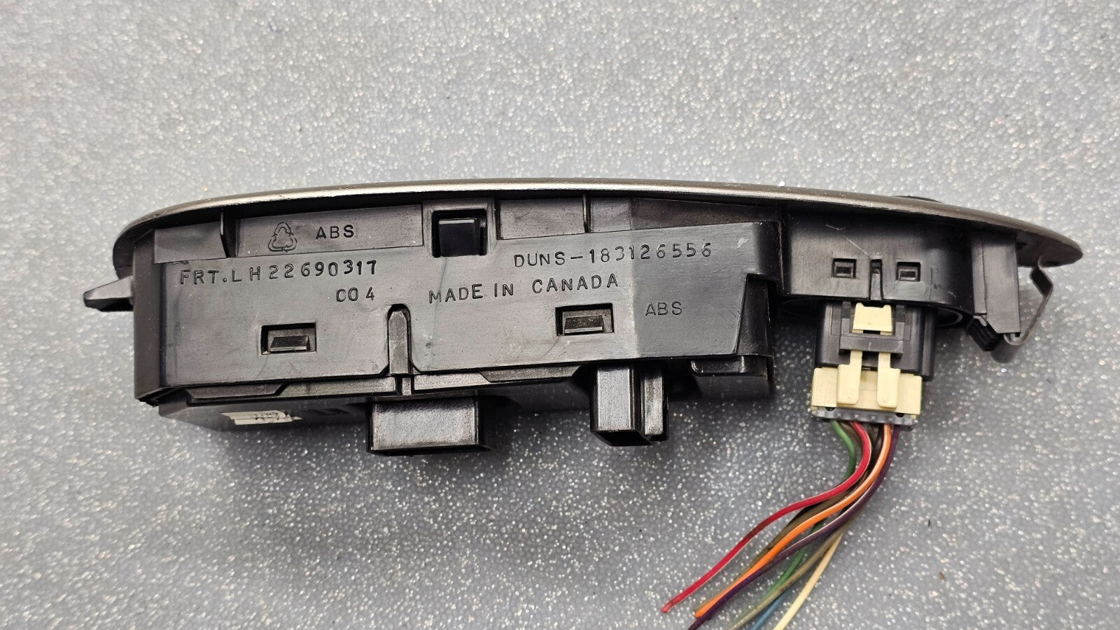 04-07 MALIBU LEFT DRIVER MASTER POWER WINDOW DOOR CONTROL SWITCH ASSEMBLY SILVER