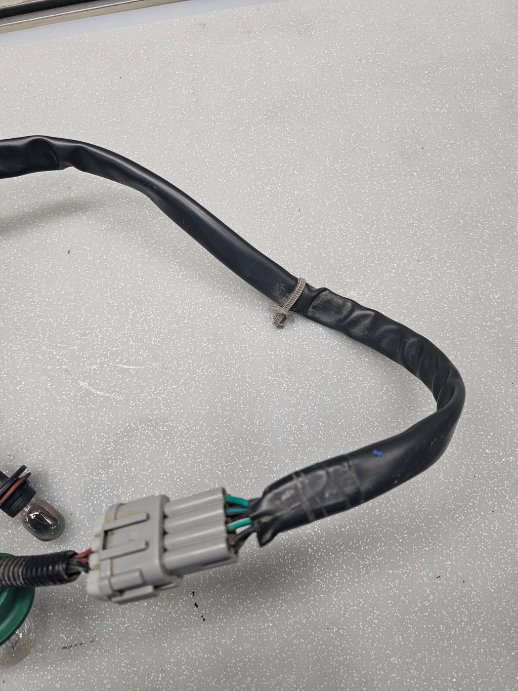 04-15 Nissan Titan Rear Tail Light Break Light Lamp Wiring Harness AssemblyLH/RH