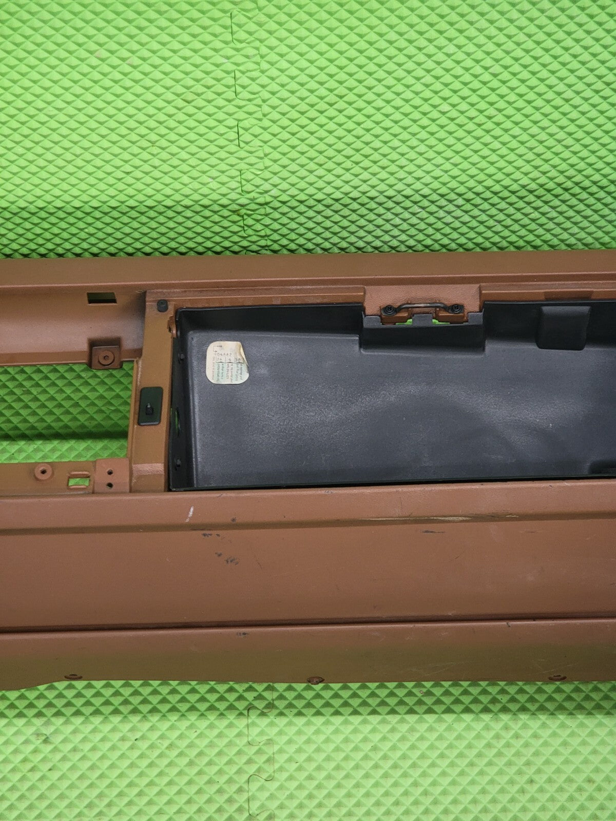 🔥1988-1994 CHEVY GMC C/K SUBURBAN BLAZER Dashboard DASH CORE Mount TAN DB1