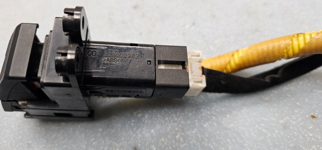 🔥09-11 Kia Borrego Hazard Emergency Flasher Light Control Switch Black OEM